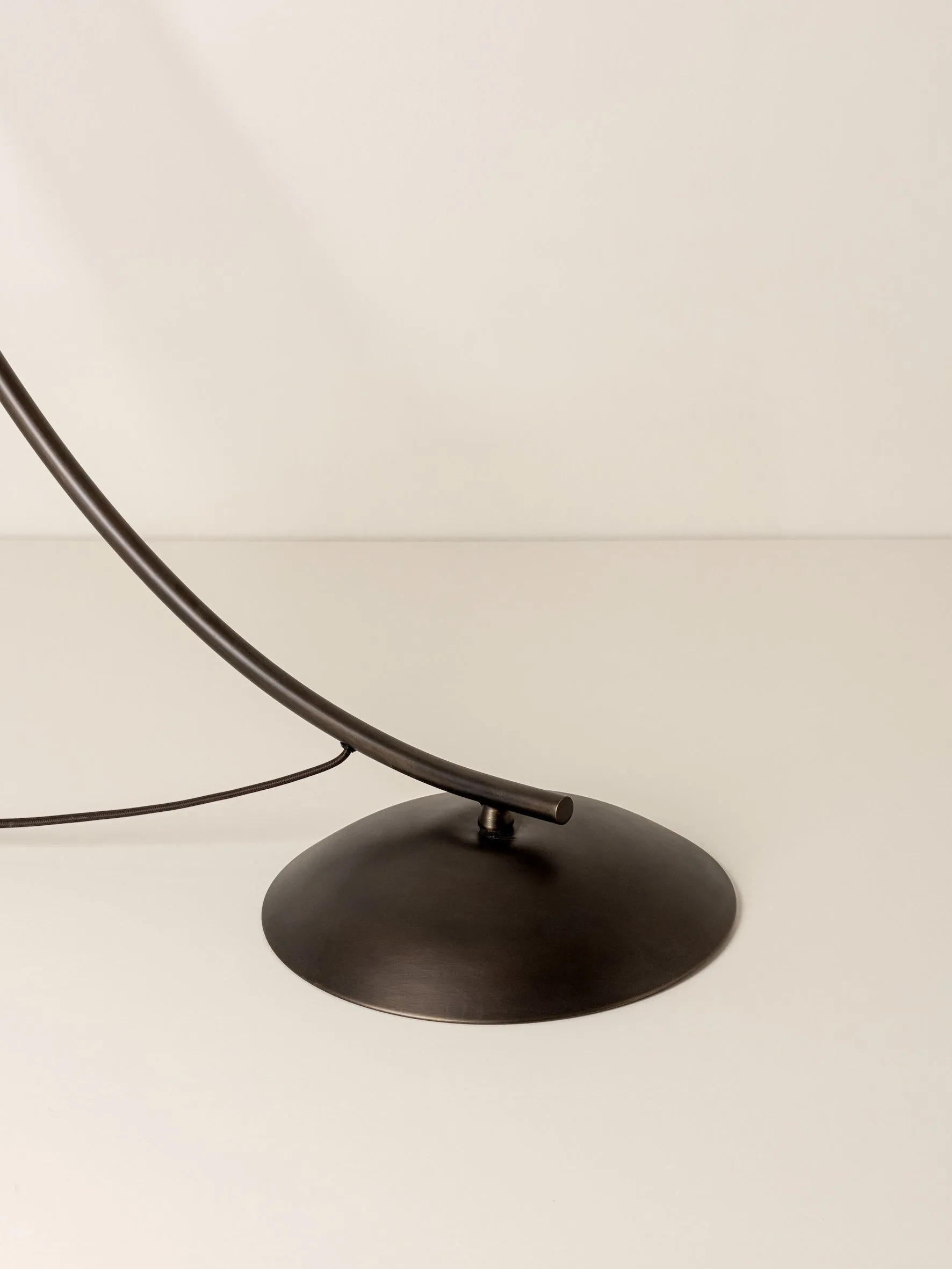 Circo - arc bronze and linen floor lamp