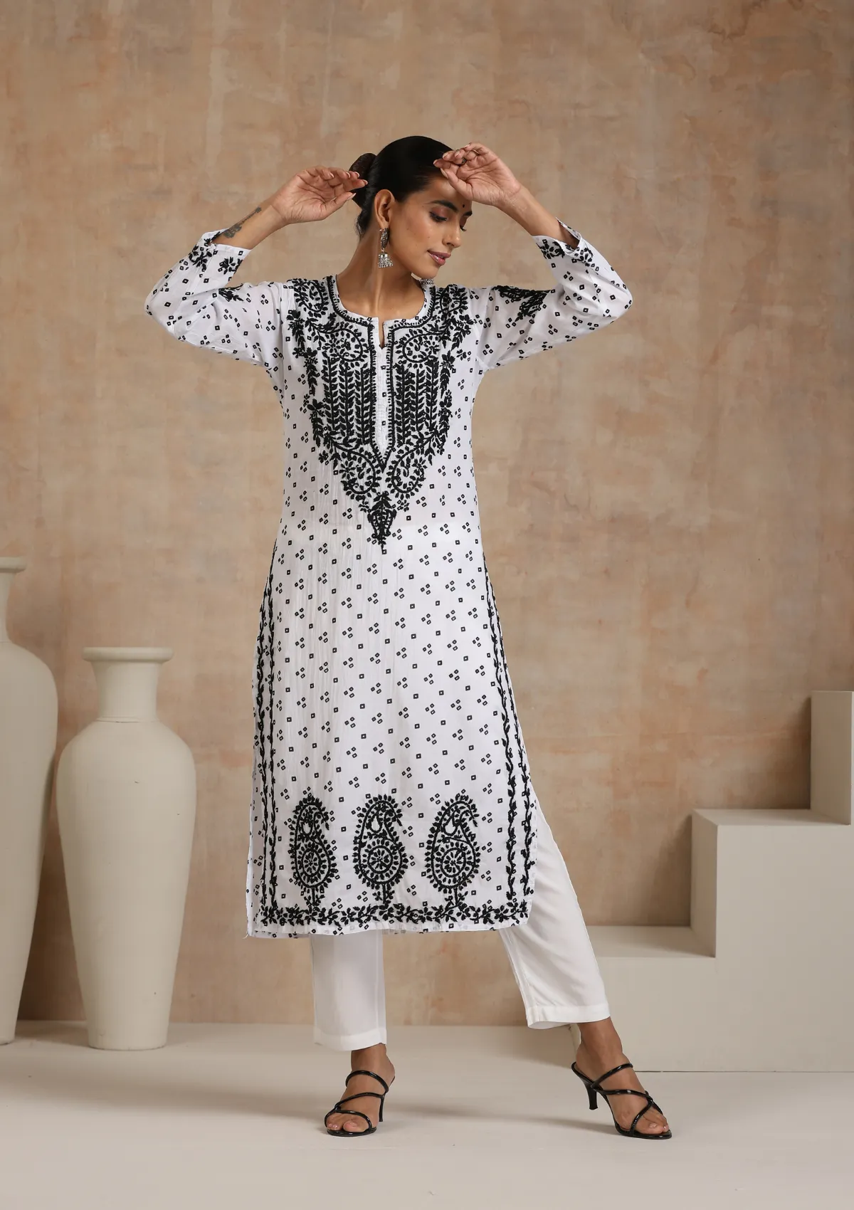 Naji Chikankari Mulmul Straight Kurta