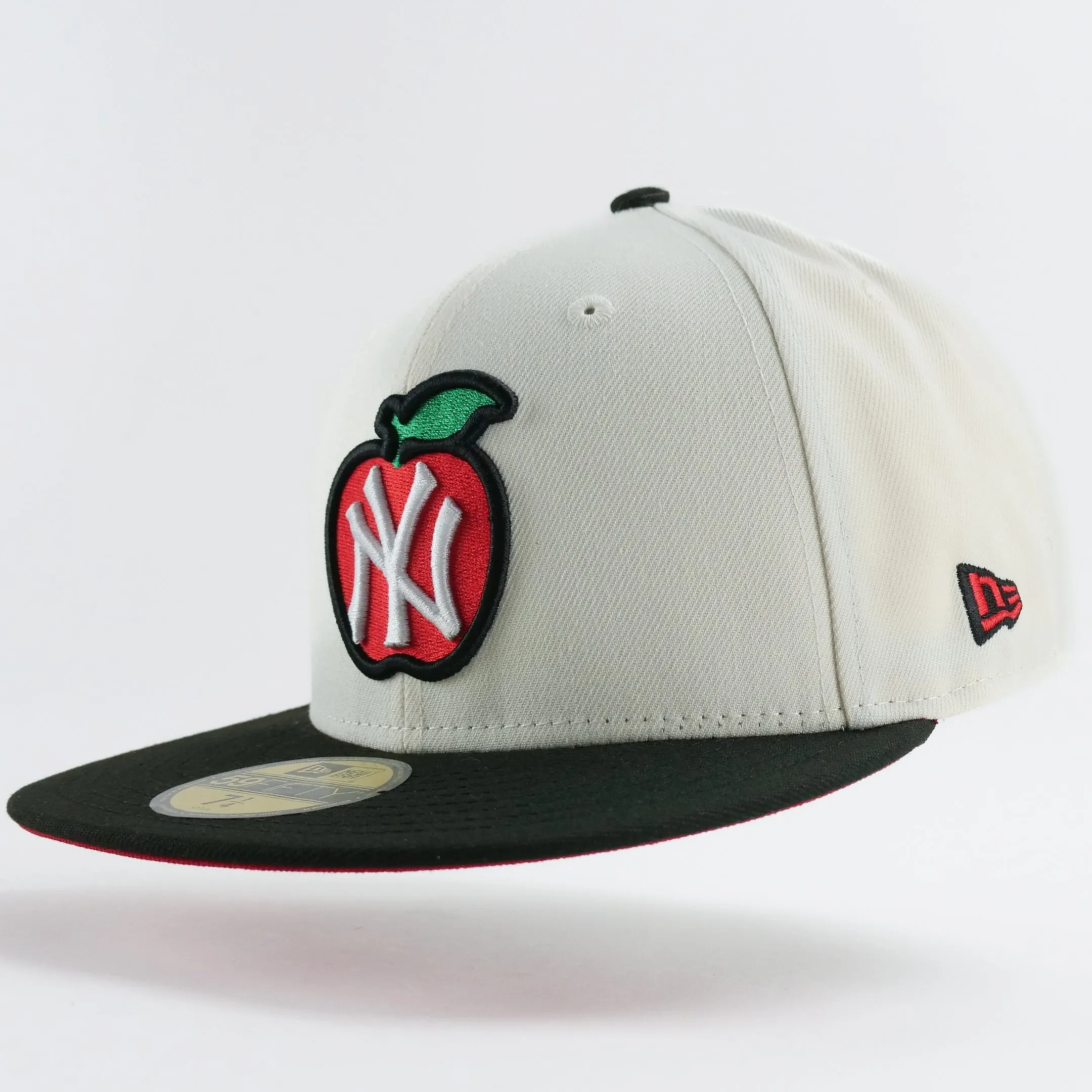 New Era Custom Exclusive Fitted New York Yankees Big Apple 2000 WS Patch