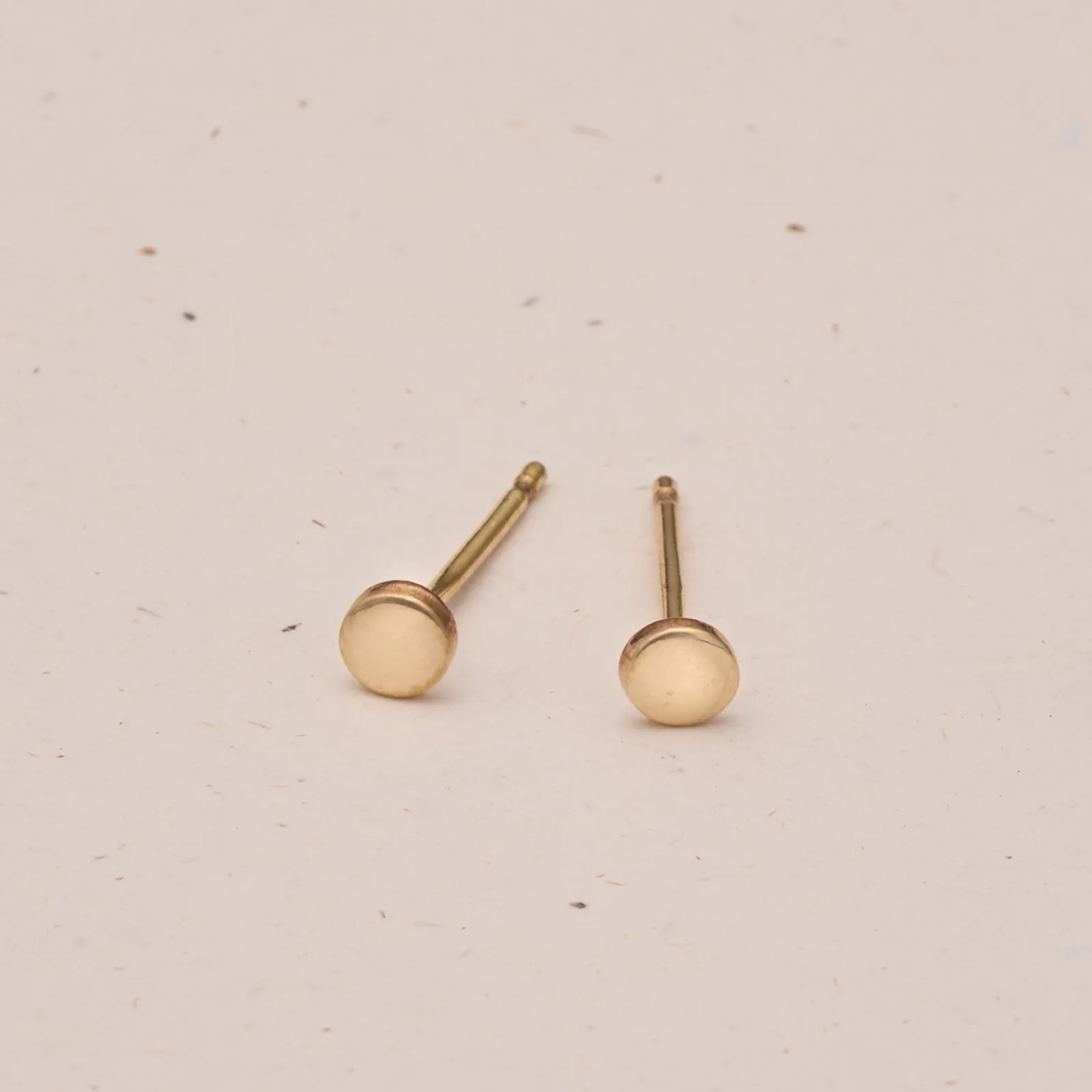 Quinn Tiny Circle Stud Earring